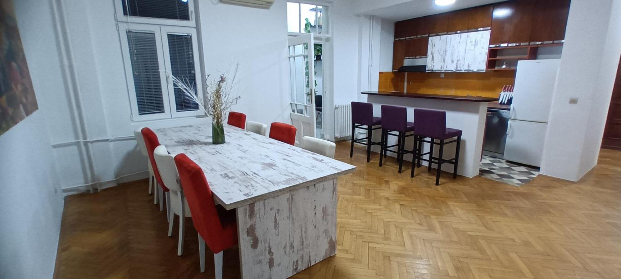 Republica Lägenhet Belgrad Rum bild
