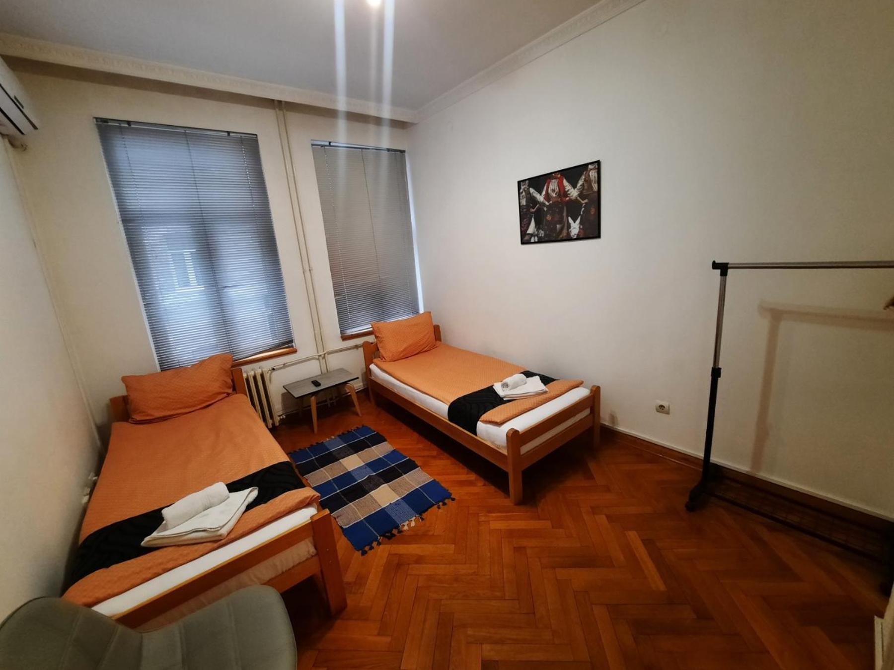 Republica Lägenhet Belgrad Rum bild