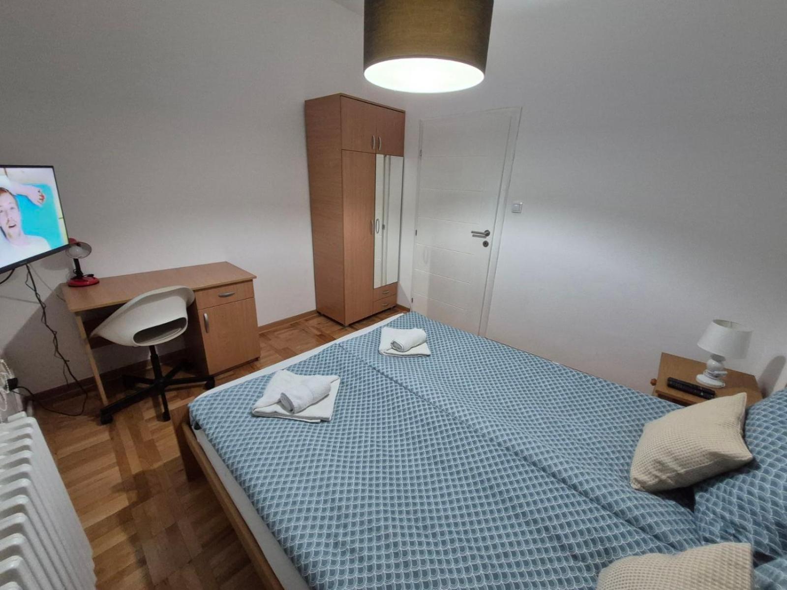 Republica Lägenhet Belgrad Rum bild