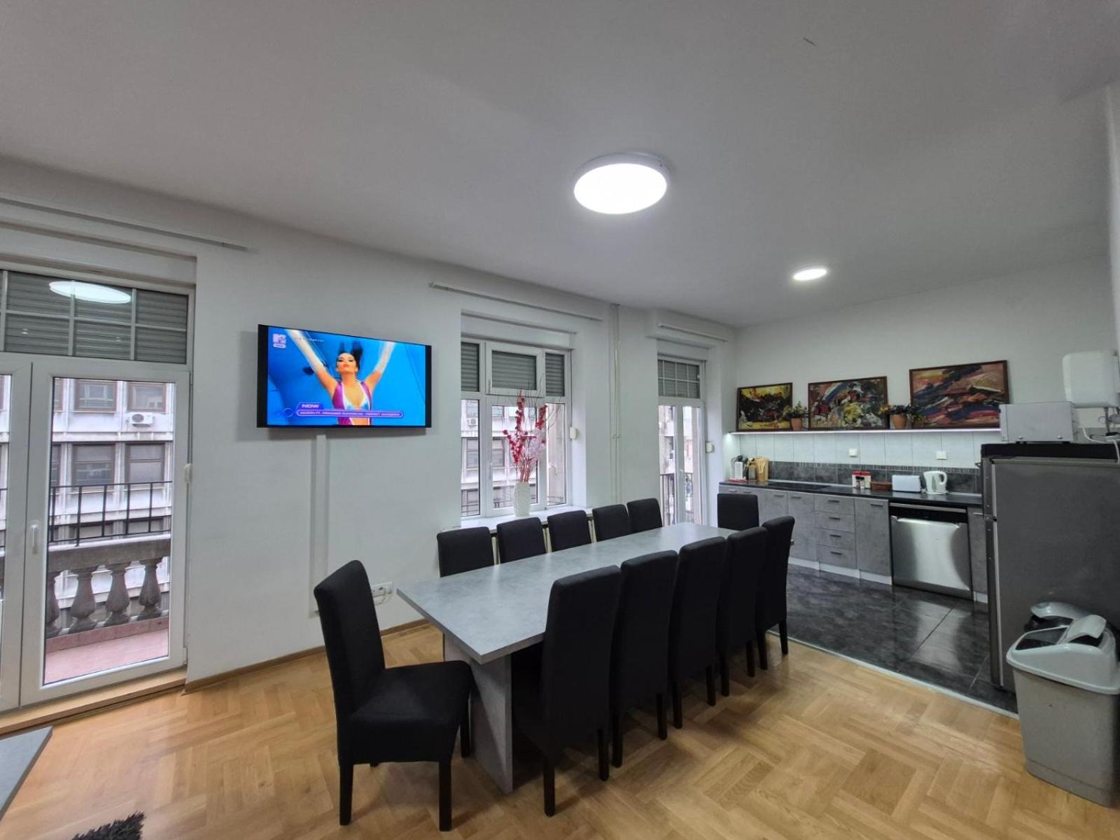 Republica Lägenhet Belgrad Rum bild